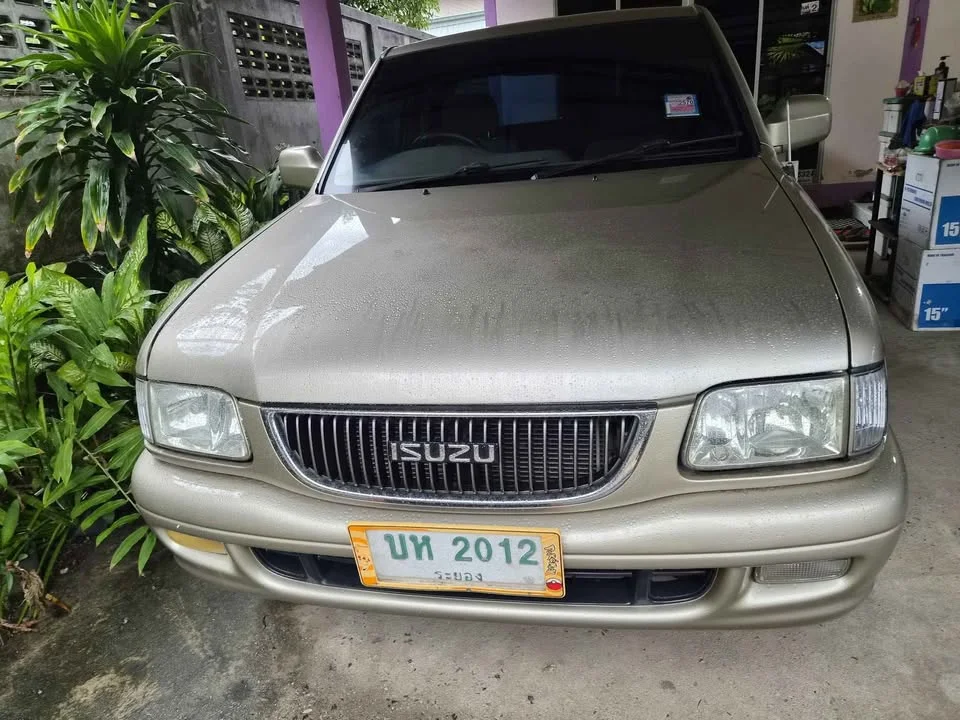 2001 Isuzu Faster Dragon Eyes III 3