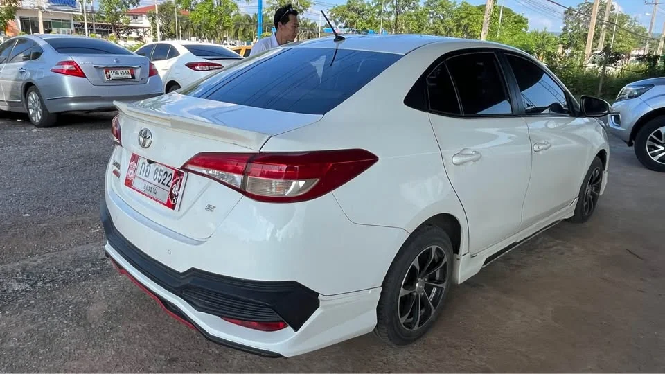2018 Toyota Yaris ATIV III 3