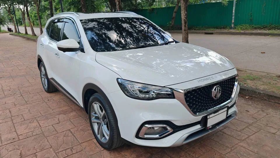 2020 MG HS 2