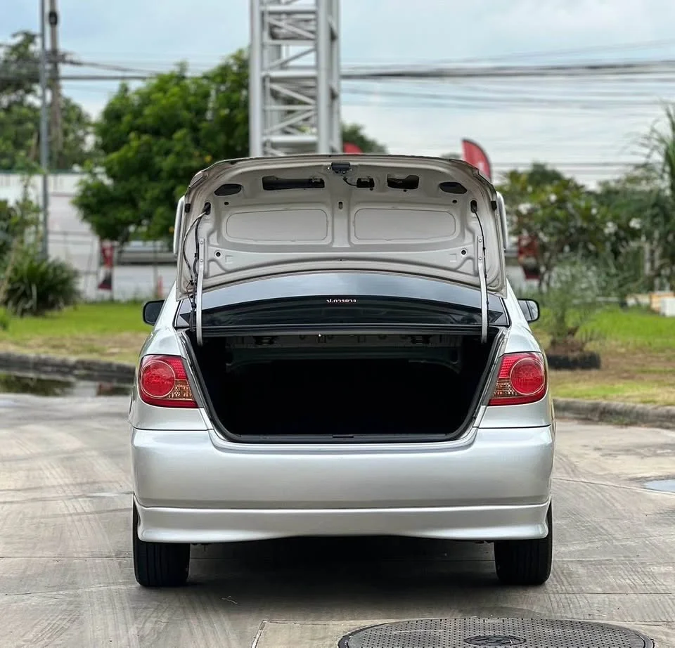 2004 Toyota Corolla Altis IX (E120) 2