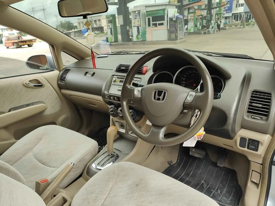 2004 Honda City IV 3
