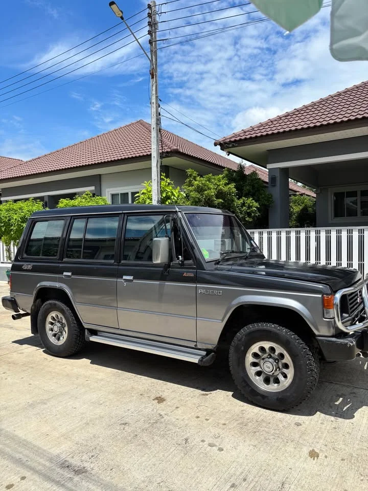 1993 Mitsubishi Pajero I 3