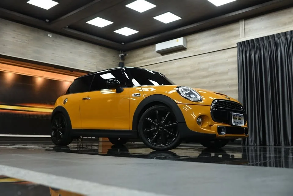 2015 Mini Hatch  III 2