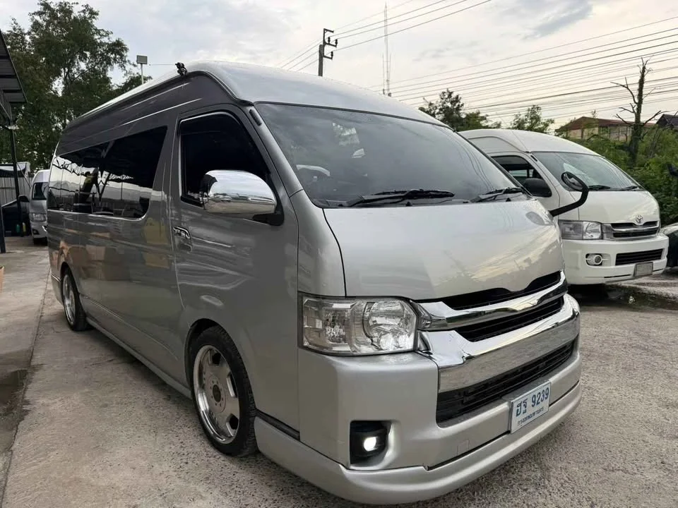 2009 Toyota Commuter V (H200) 2