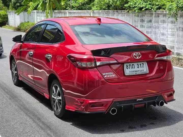 2019 Toyota Yaris ATIV III 3