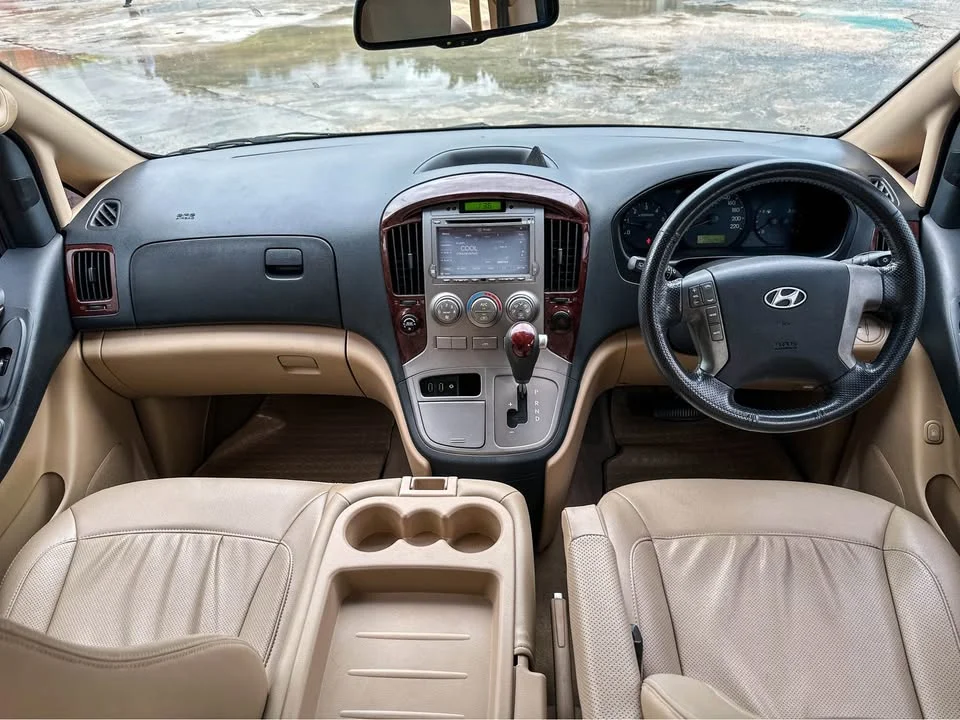 2012 Hyundai H-1 II 2