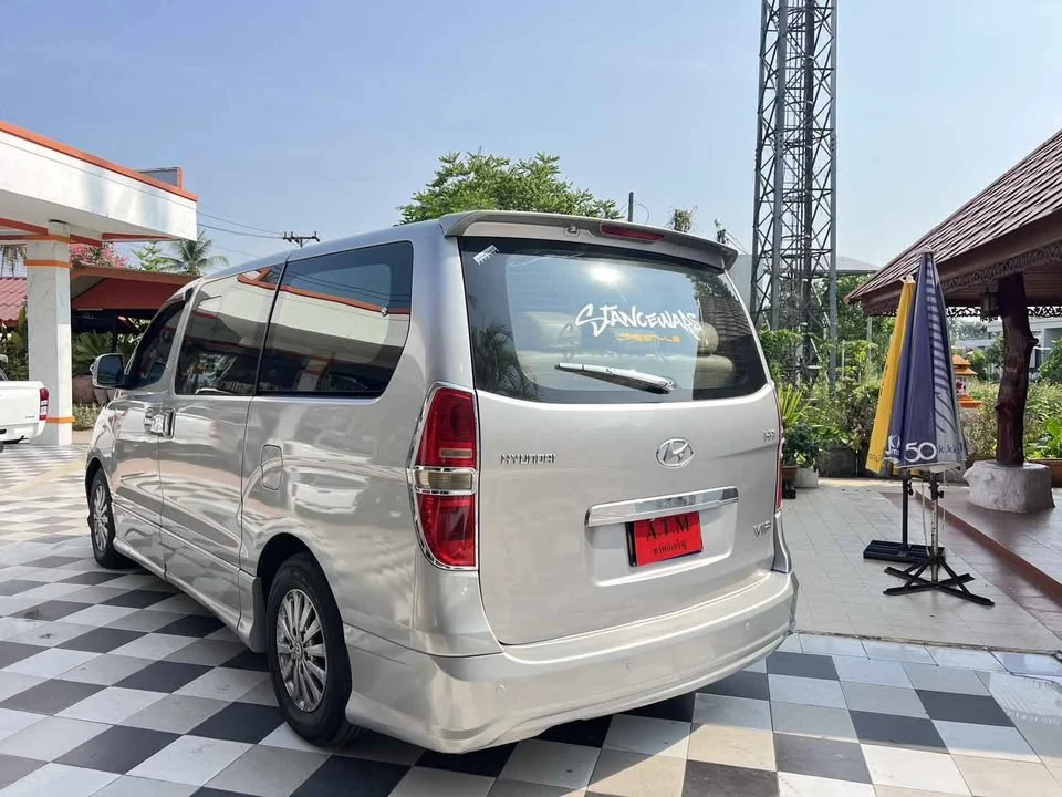 2012 Hyundai H-1 II 3