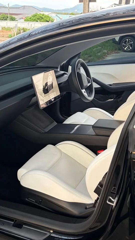 2024 Tesla Model 3 3