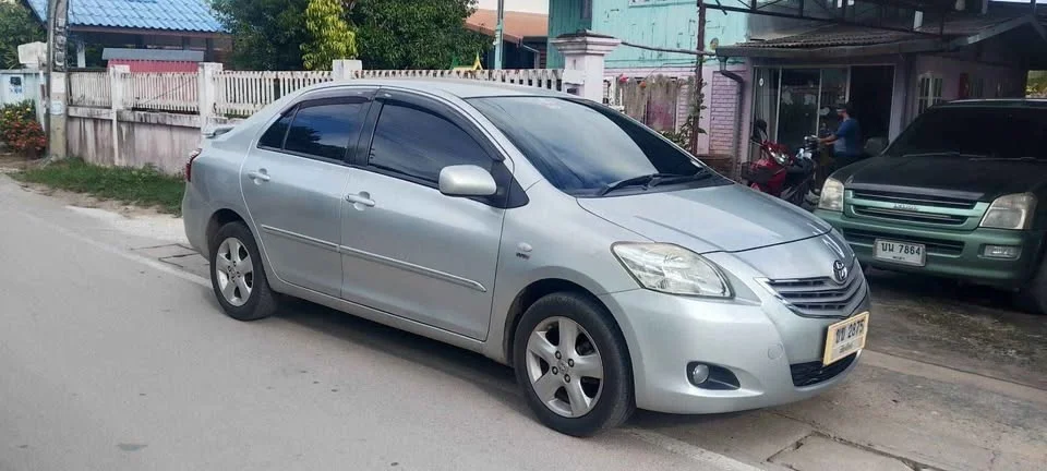 2010 Toyota Vios II 2