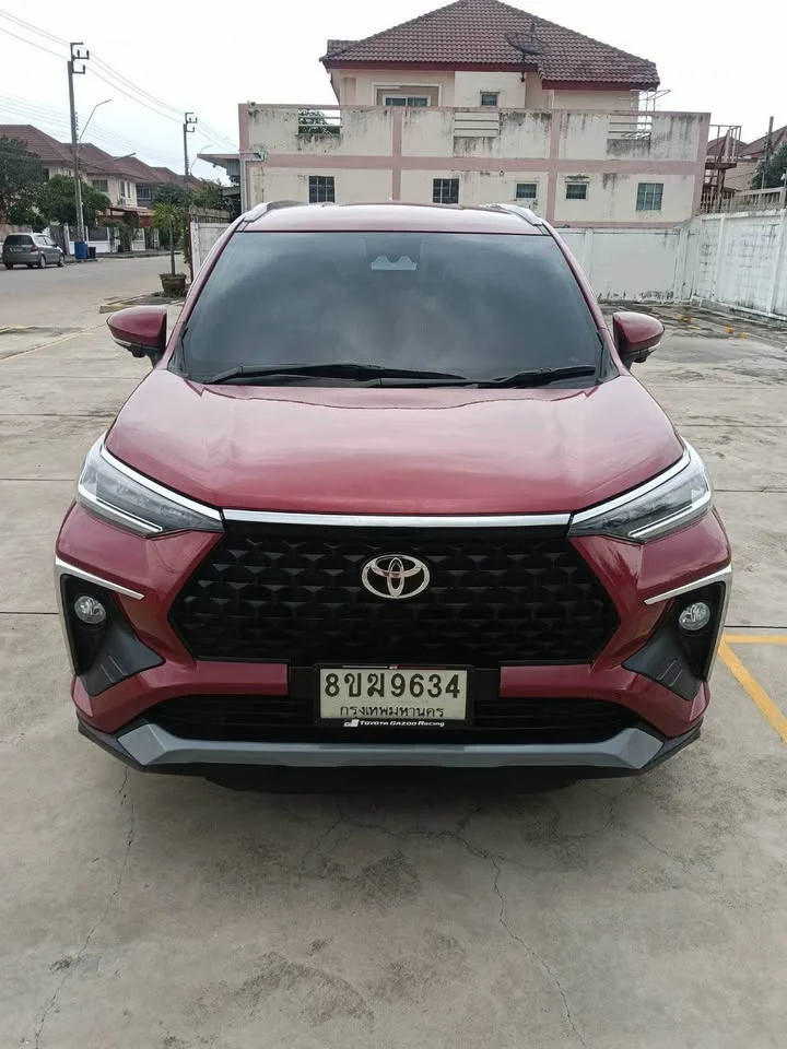 2023 Toyota Veloz III 2