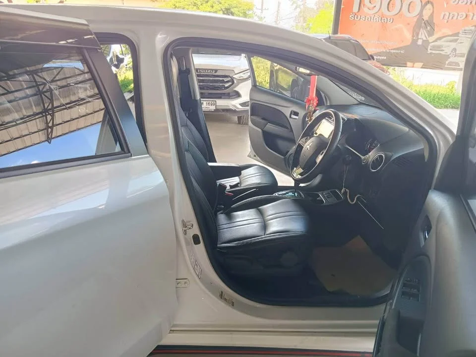 2022 Mitsubishi Attrage VI 2