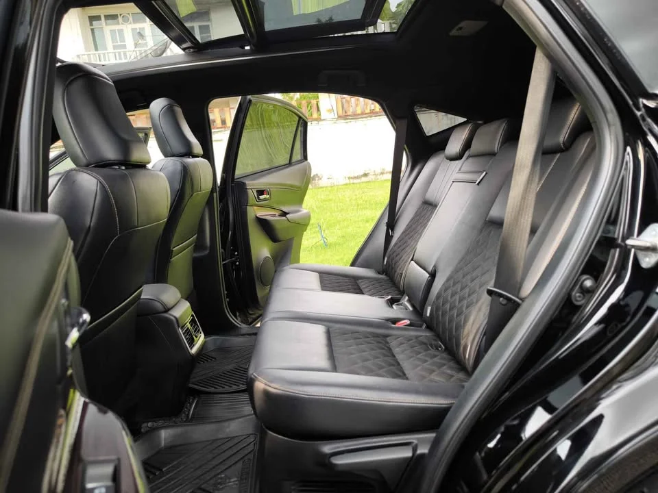 2014 Toyota Harrier III 3