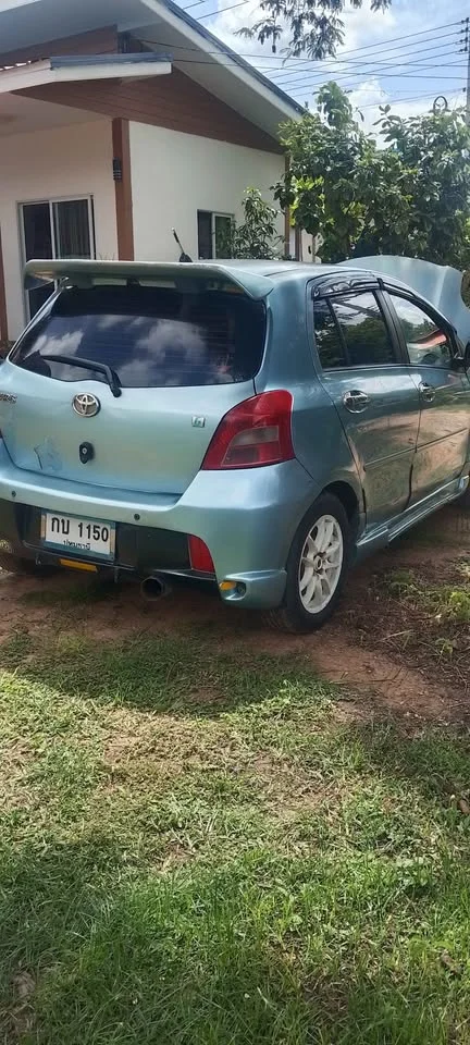 2006 Toyota Yaris II 2