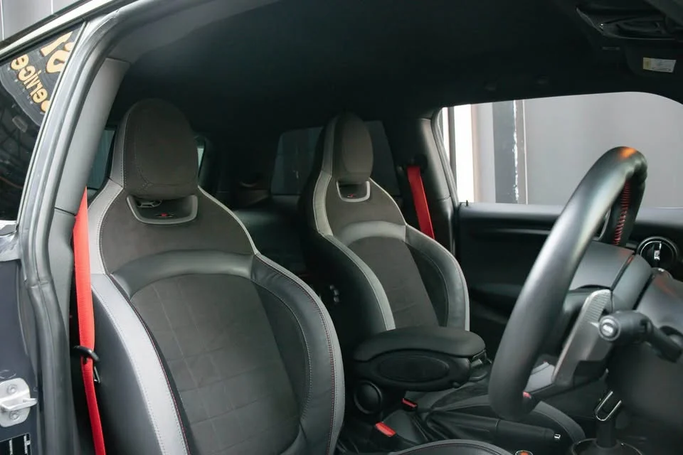 2020 Mini Hatch  III 2