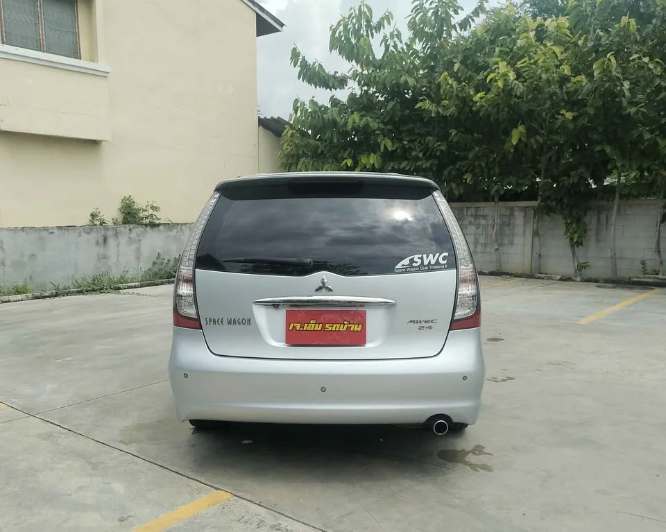 2008 Mitsubishi Space Wagon IV 3