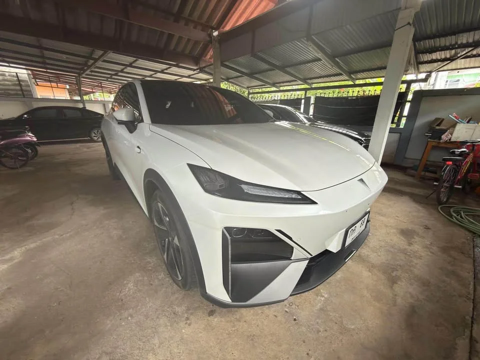 2024 Deepal S07 3
