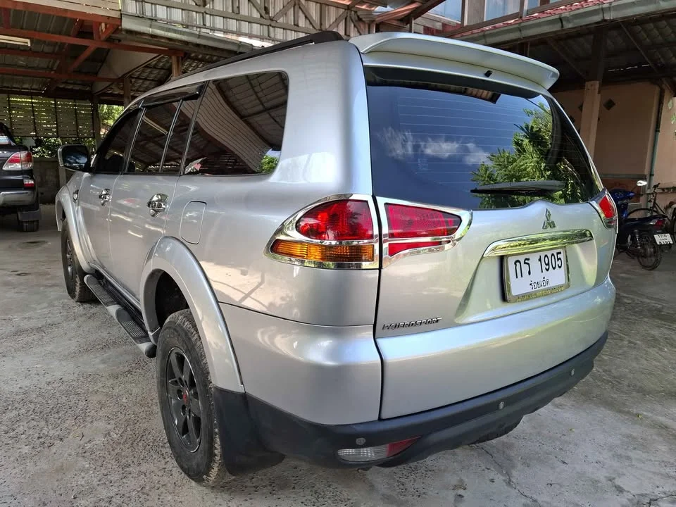 2011 Mitsubishi Pajero Sport II 3