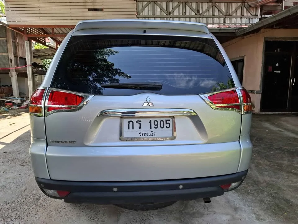 2011 Mitsubishi Pajero Sport II 3