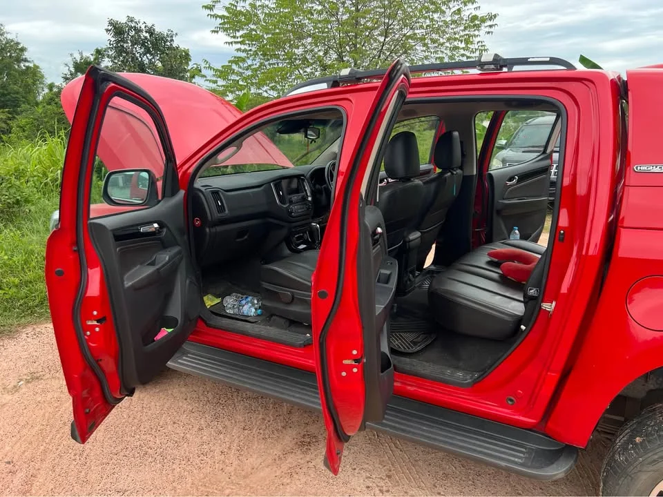 2017 Chevrolet Colorado II 2