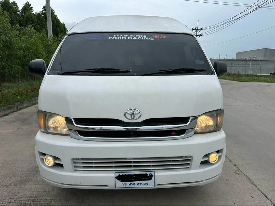 2009 Toyota Commuter V (H200) 2