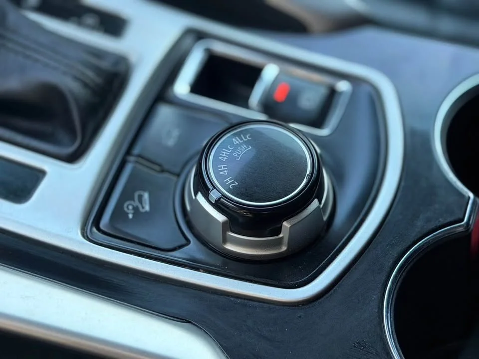 2015 Mitsubishi Pajero Sport III 2