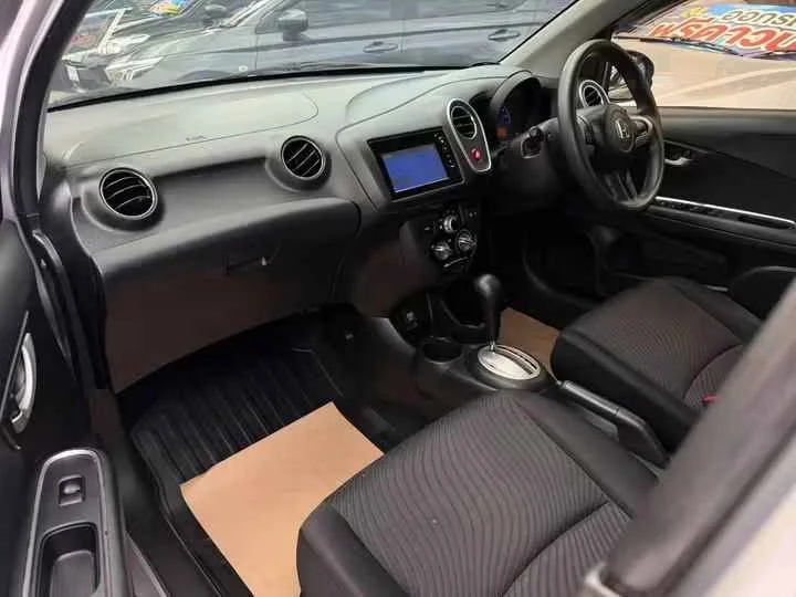 2016 Honda Mobilio II 3