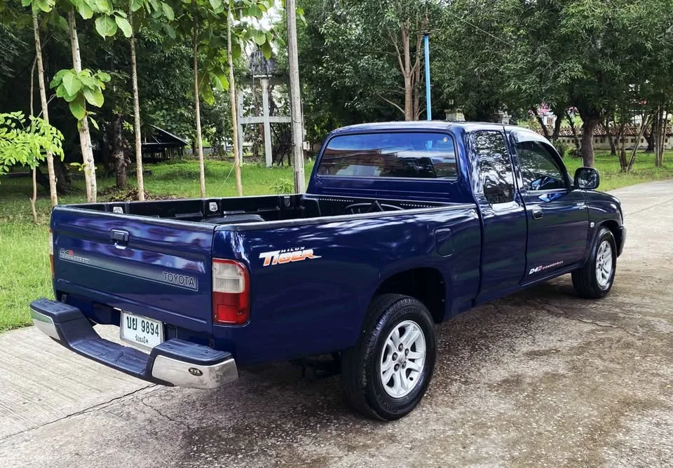 2003 Toyota Hilux Tiger VI 2