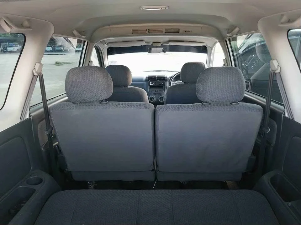 2004 Toyota Avanza I 2