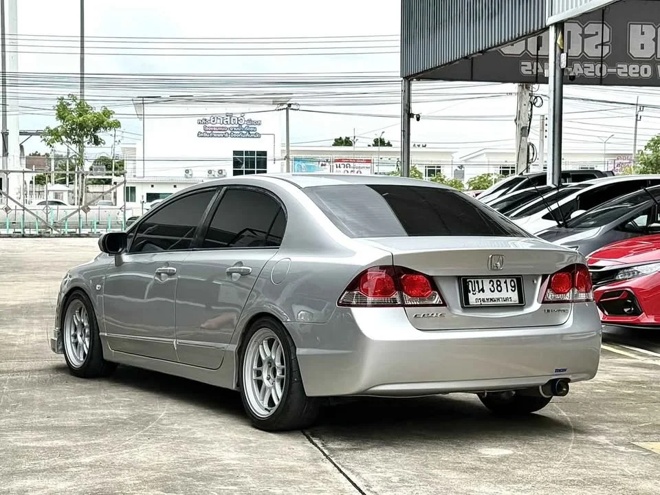 2011 Honda Civic VIII 2