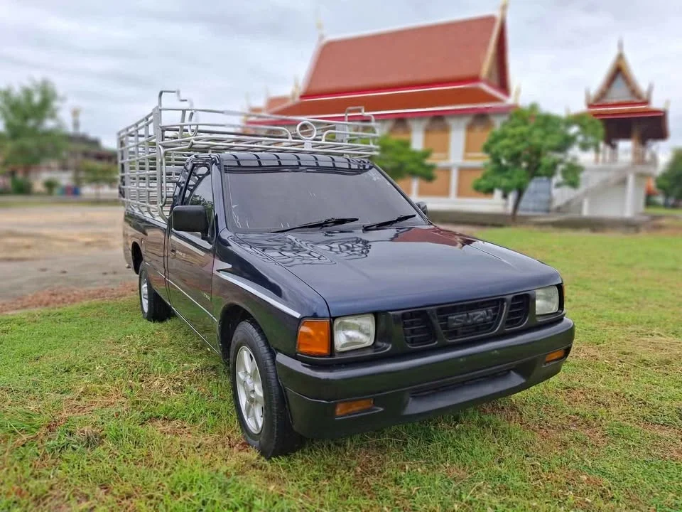 1993 Isuzu TFR III 3