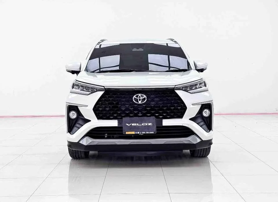 2023 Toyota Veloz III 2