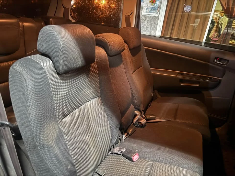 2005 Toyota Wish I 3