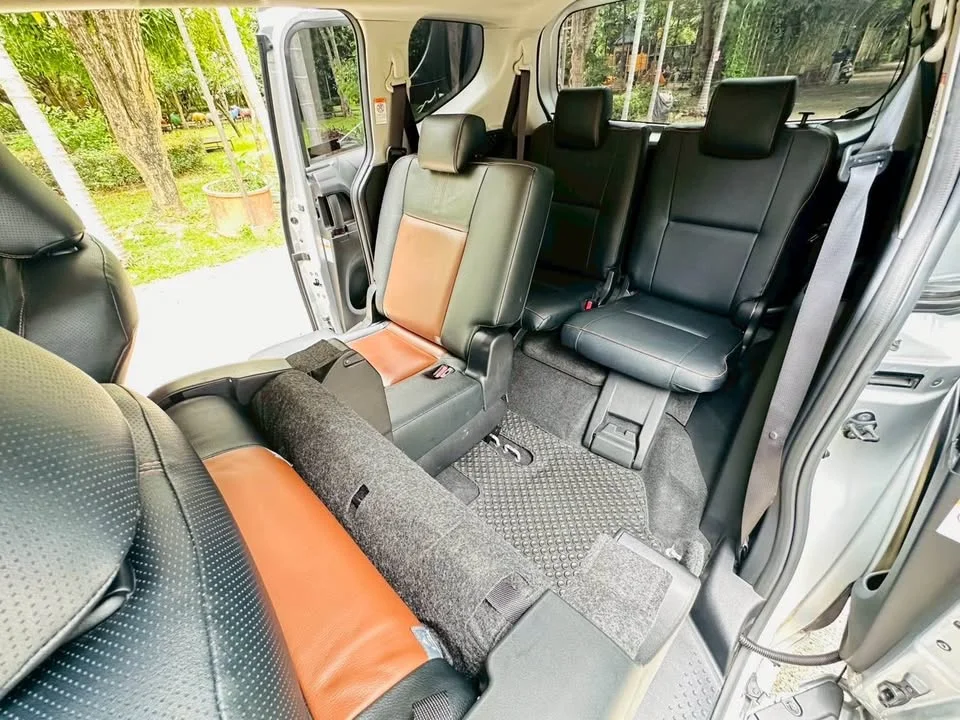 2016 Toyota Sienta II 2