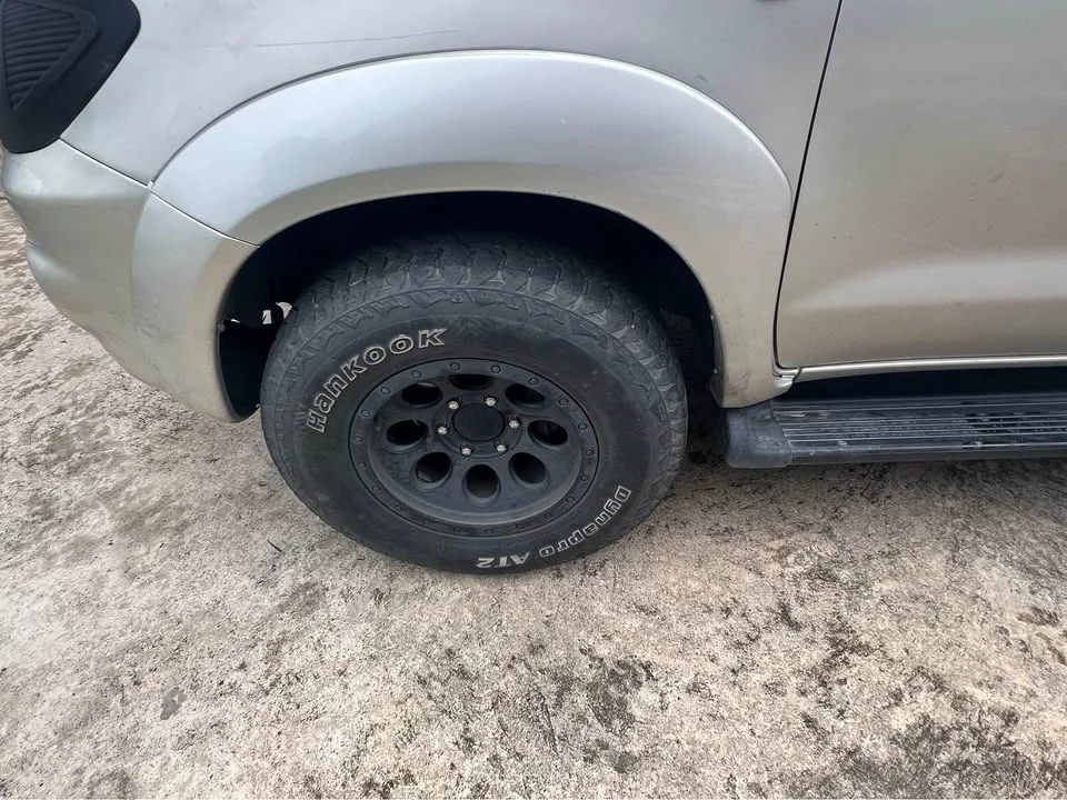 2006 Toyota Fortuner I 3