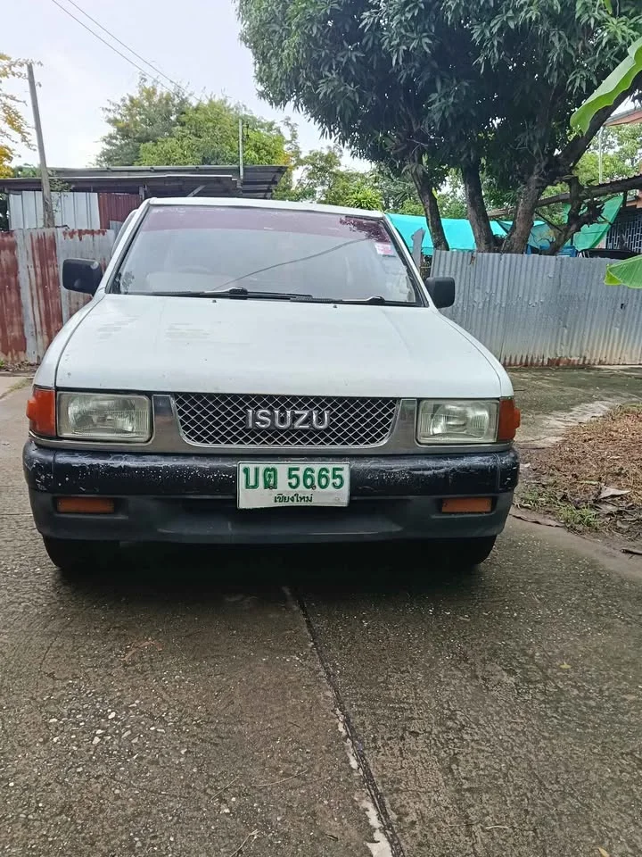 1991 Isuzu TFR III 3