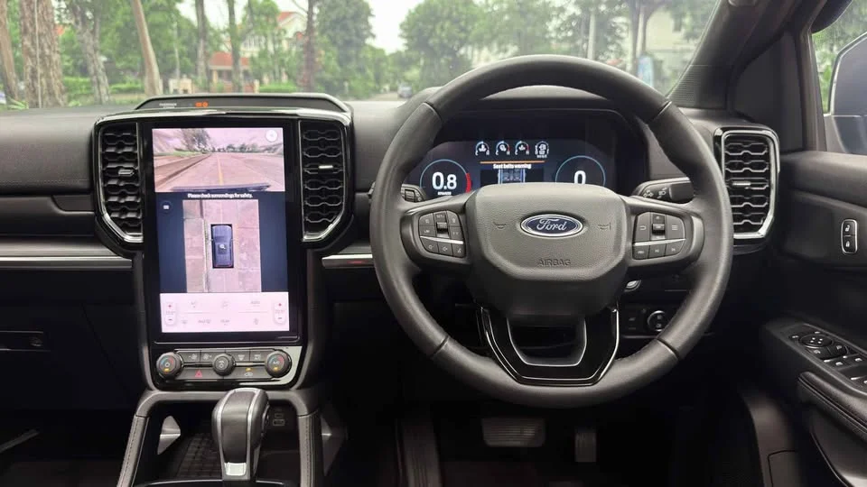 2024 Ford Everest III 3