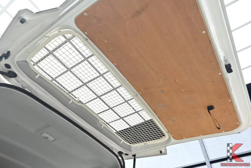 2022 Toyota HiAce VI (H300) 2