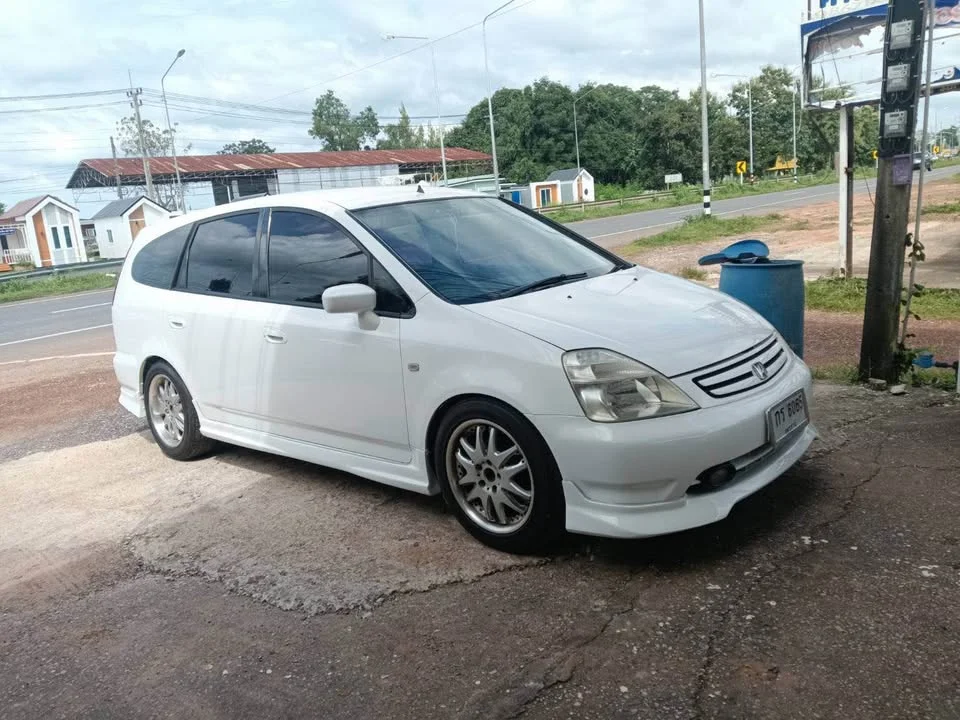 2004 Honda Stream I 2