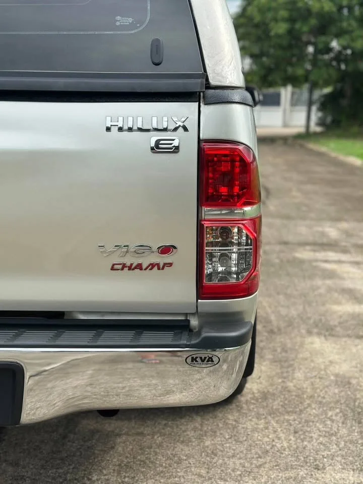 2012 Toyota Hilux VII 2