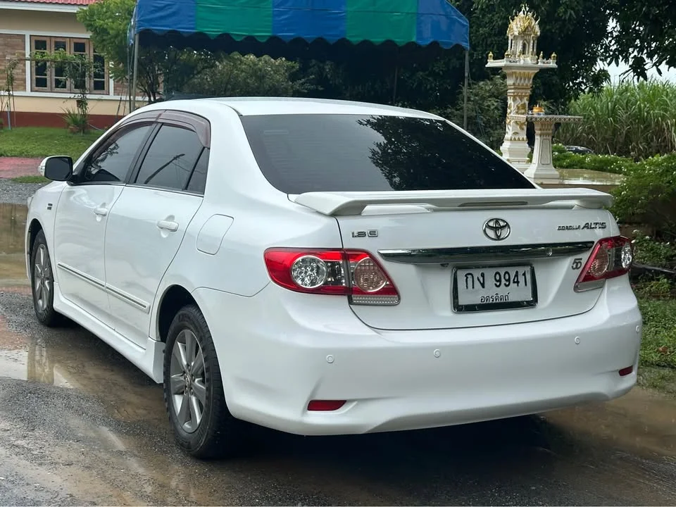 2012 Toyota Corolla Altis X (E140) 2