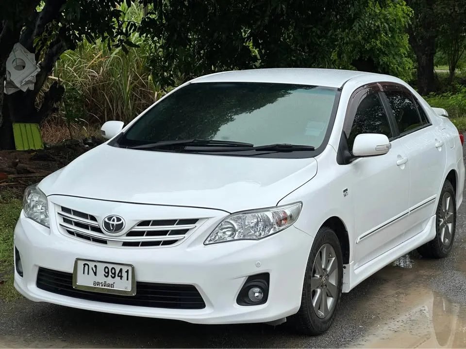 2012 Toyota Corolla Altis X (E140) 3