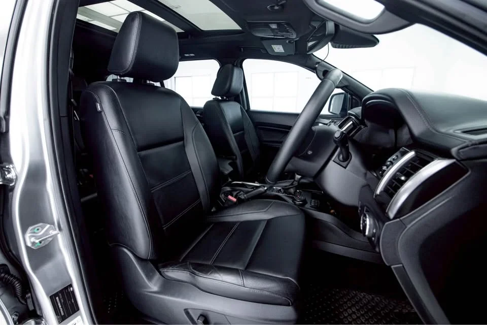 2019 Ford Everest II 2