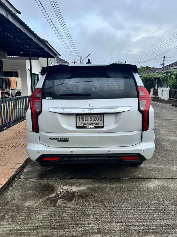 2020 Mitsubishi Pajero Sport III 2