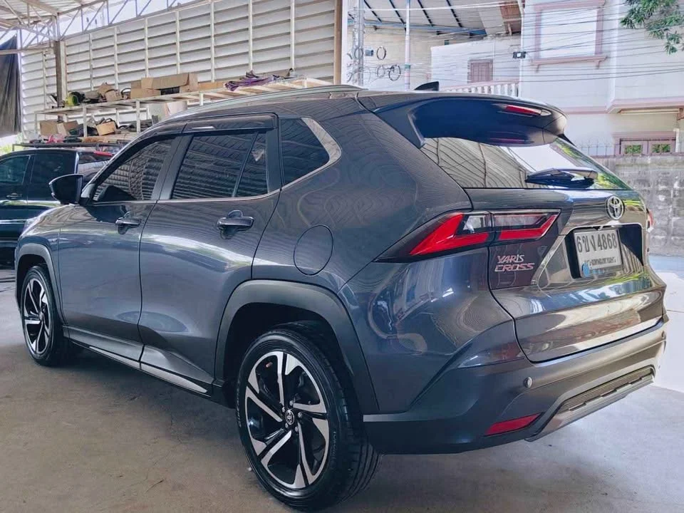 2025 Toyota Yaris Cross AC200 2