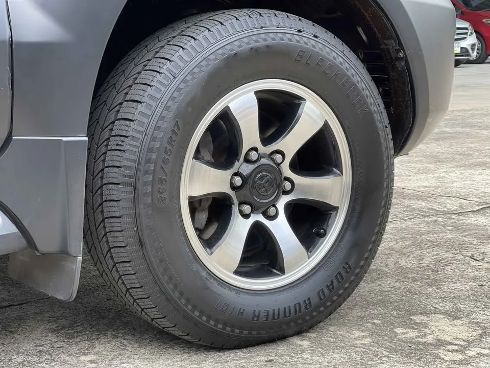 2002 Toyota Land Cruiser Prado J120 3