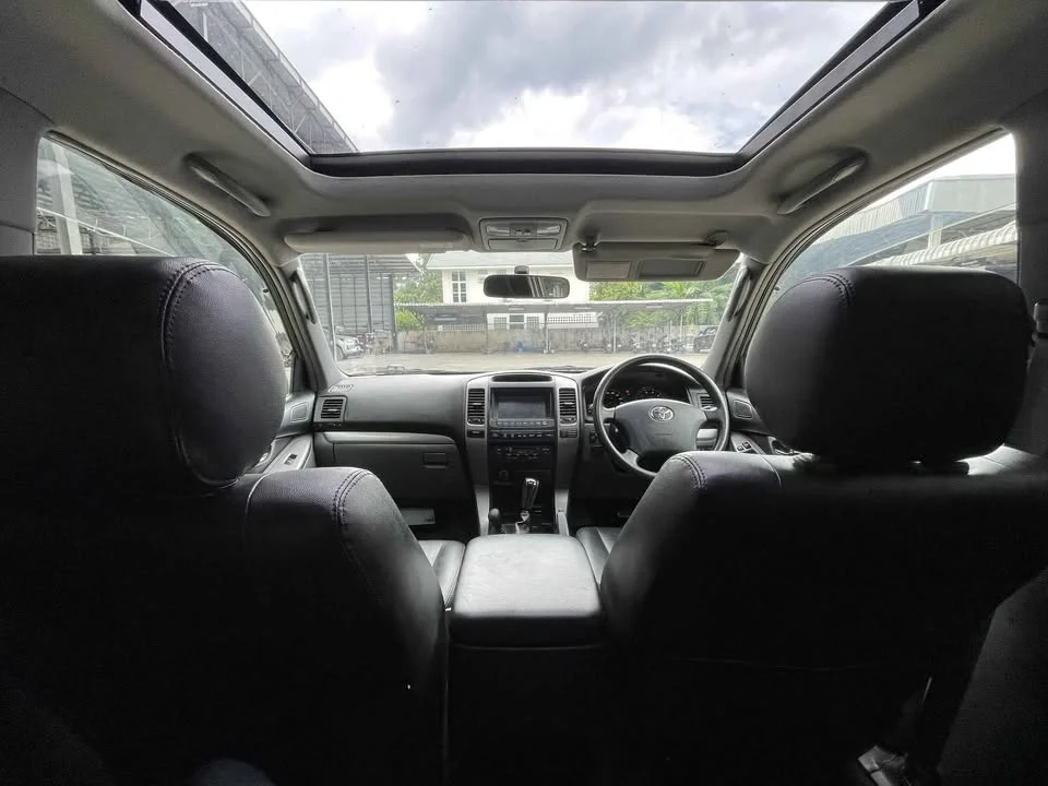 2002 Toyota Land Cruiser Prado J120 2
