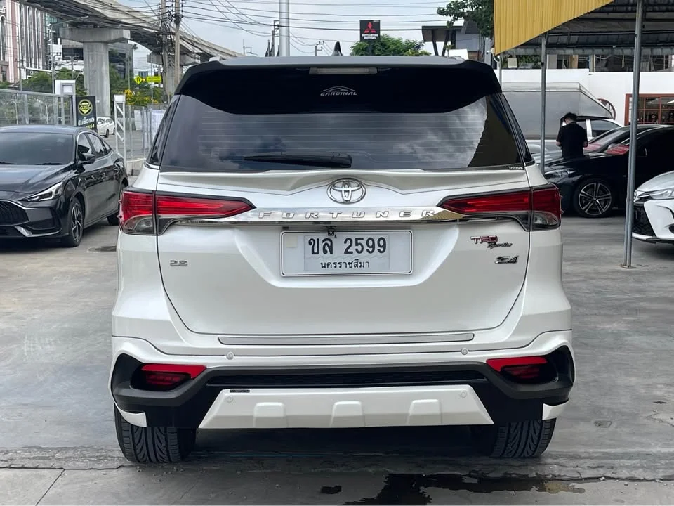 2018 Toyota Fortuner II 2