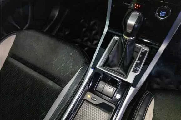 2023 Toyota Veloz III 2