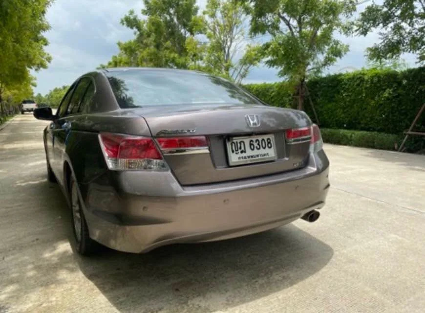 2011 Honda Accord VIII 3