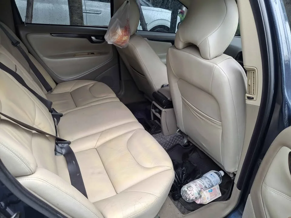 2003 Volvo V70 II 2
